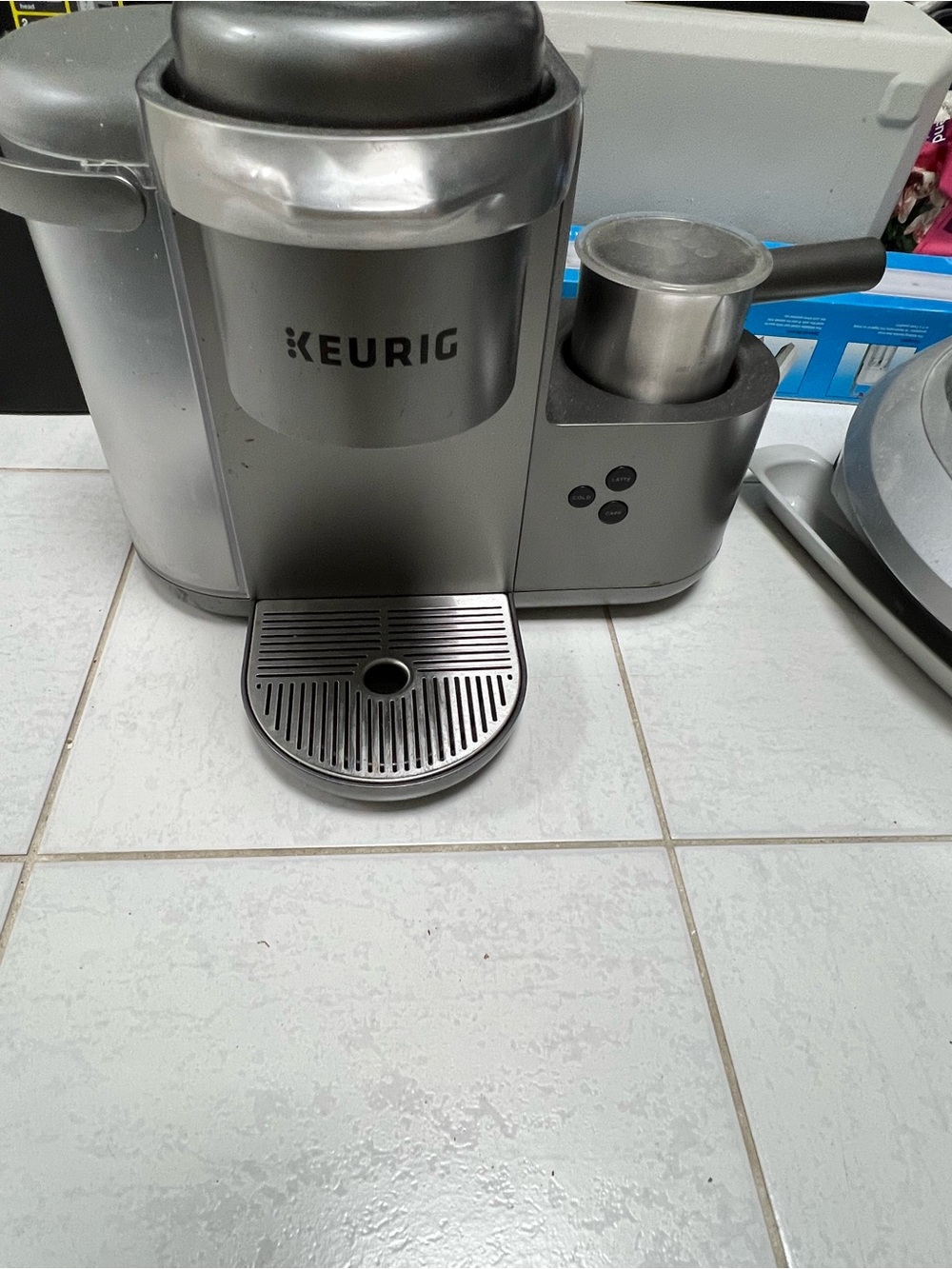 Keurig Single-Serve Coffee Maker in Metallic Gray
